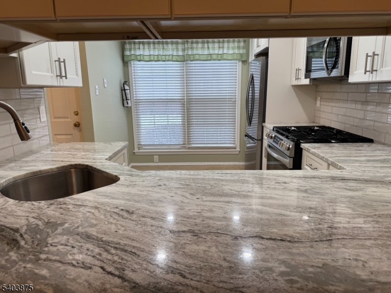 Hilltop Farms - Residential