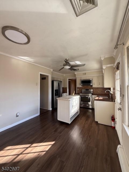 LAKE MOHAWK - Residential Lease