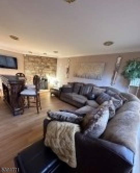 Townsquare Village - Residential Lease