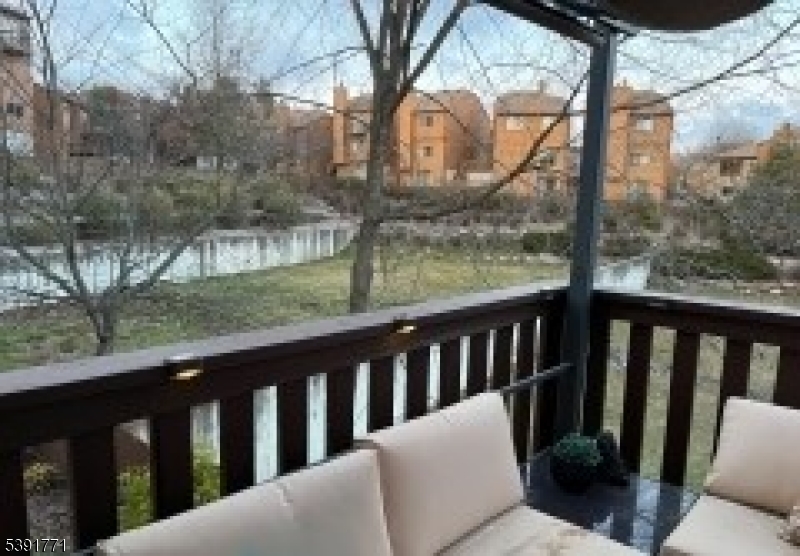 Townsquare Village - Residential Lease