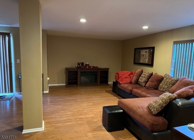 Townsquare Village - Residential Lease