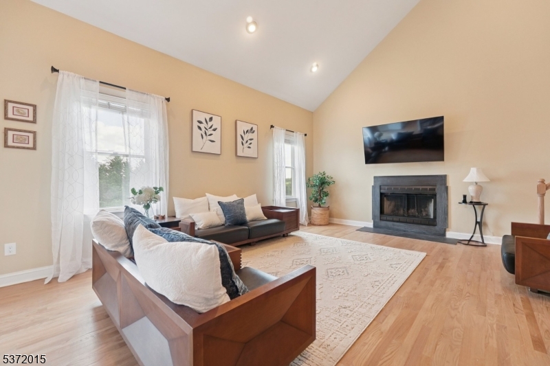 Hunterdon Chase - Residential