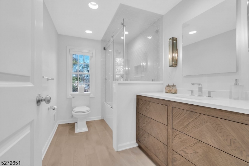 Rolling Hill - Residential