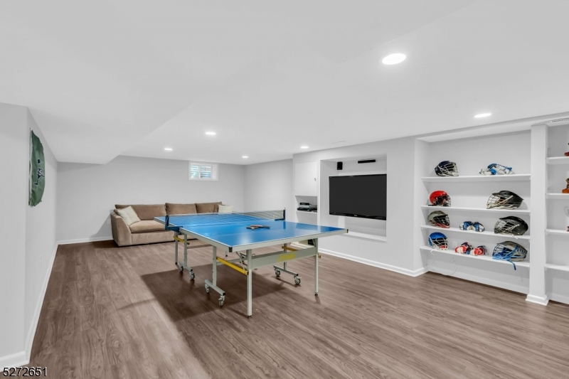 Rolling Hill - Residential