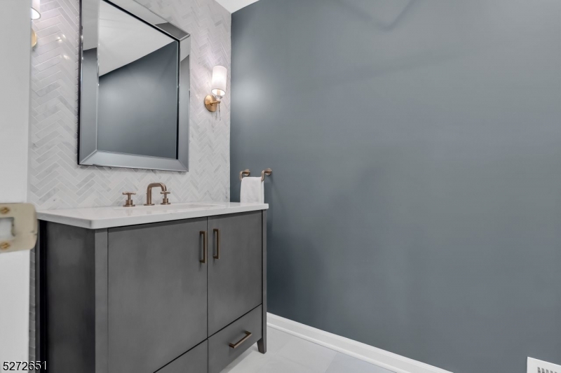 Rolling Hill - Residential