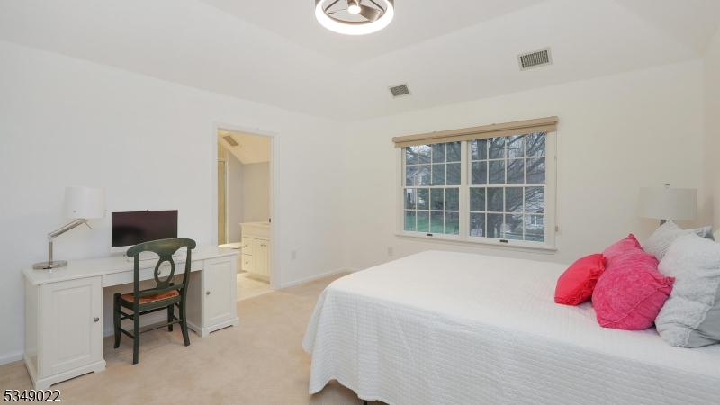 Beacon Crest - Residential