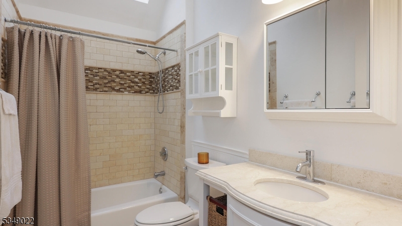 Beacon Crest - Residential