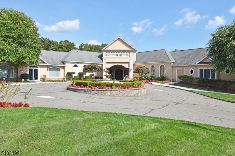 Fox Hills - Residential