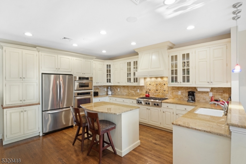 ROSEVALLE - Residential