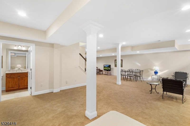 ROSEVALLE - Residential