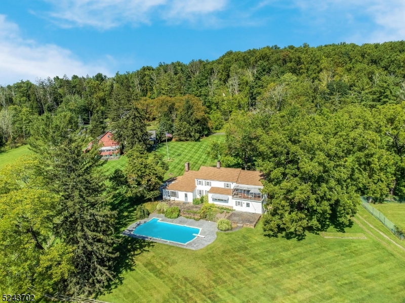 Far Hills Area - Residential