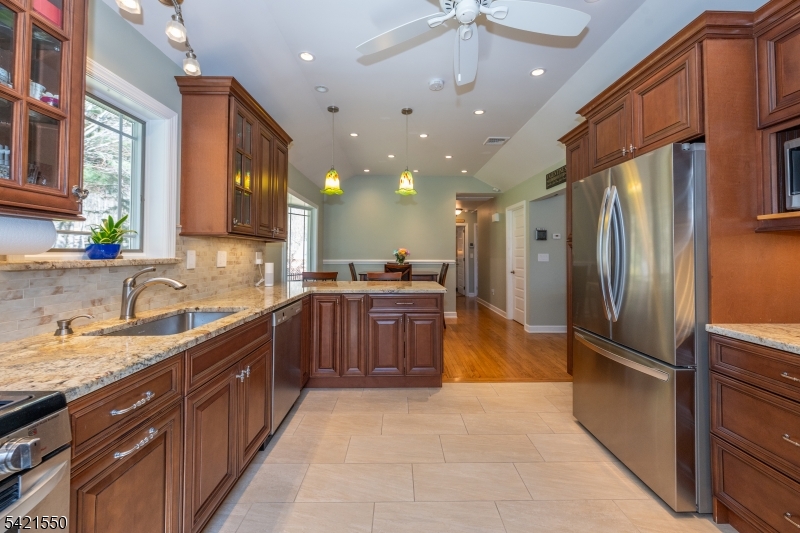 High Crest Lake - Residential