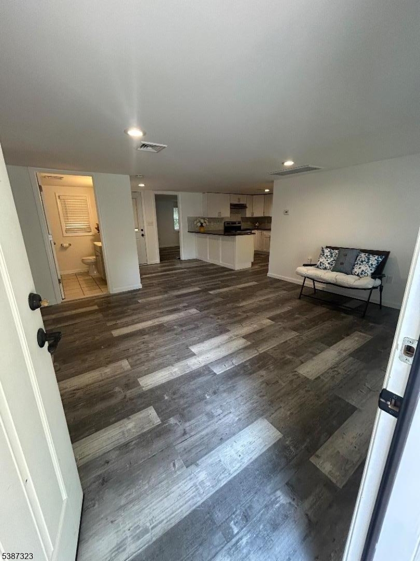 CRANDON LAKES - Residential