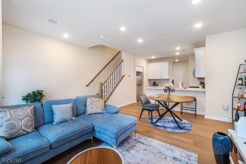 Scarlet Place - Residential Lease