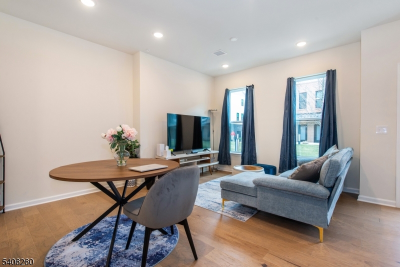 Scarlet Place - Residential Lease