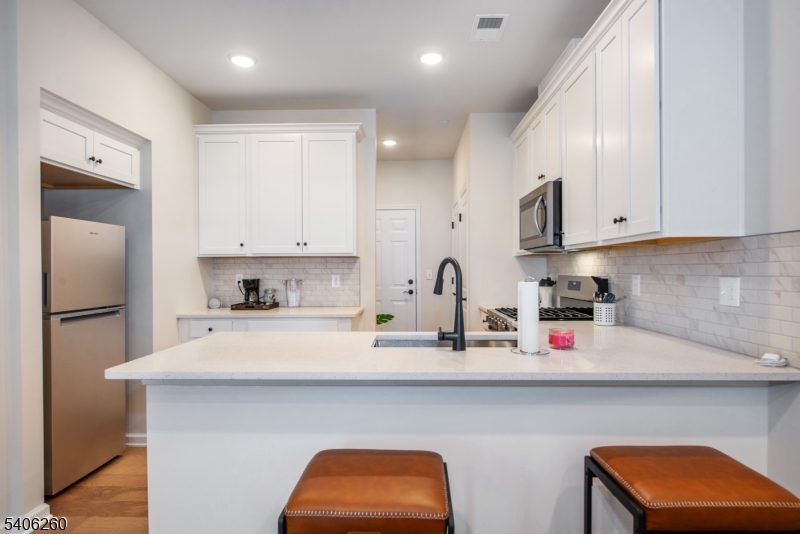 Scarlet Place - Residential Lease