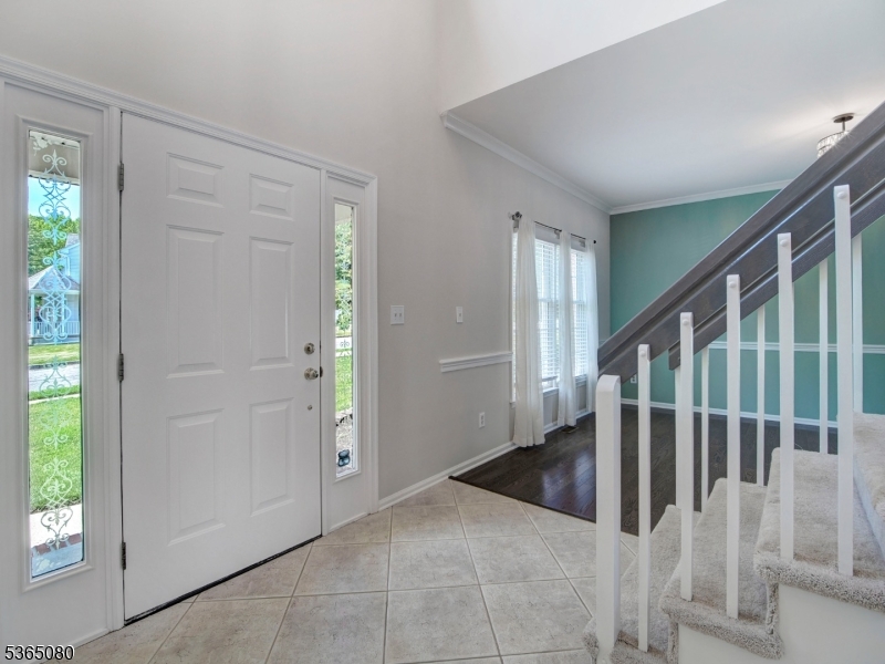 POETS PEAK - Residential