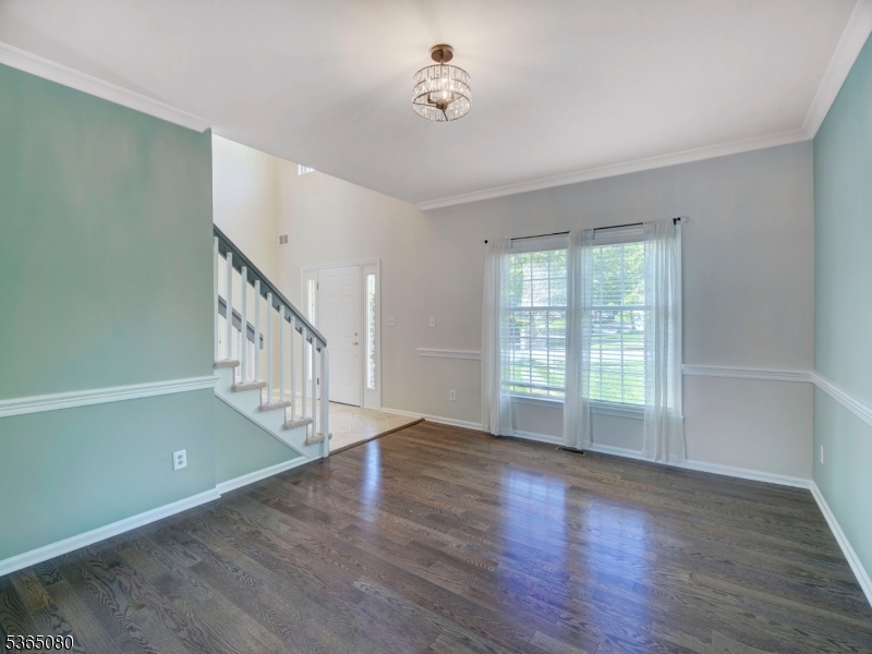 POETS PEAK - Residential