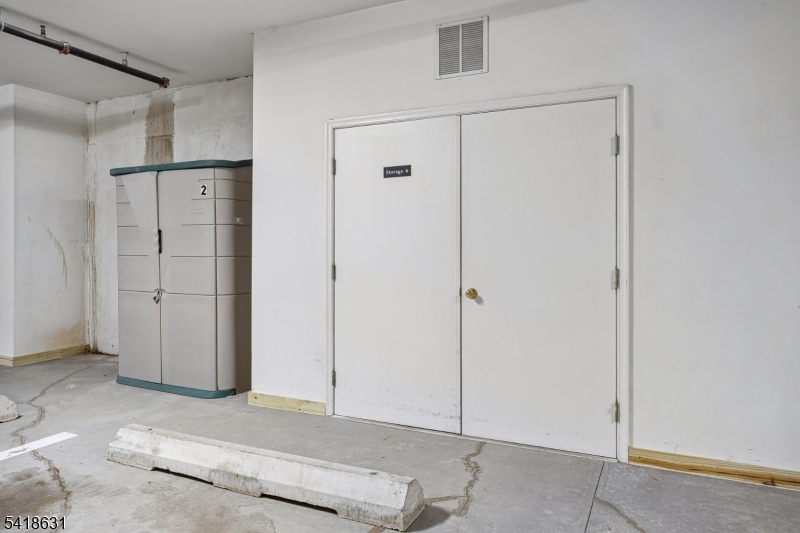 The Four Seasons - Residential