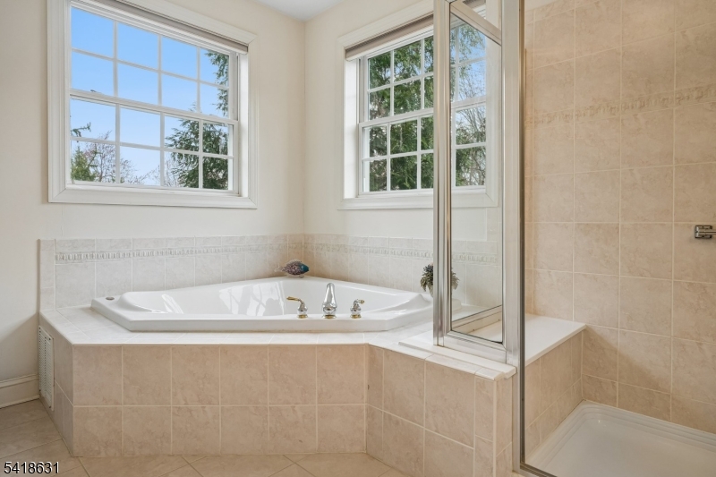 The Four Seasons - Residential