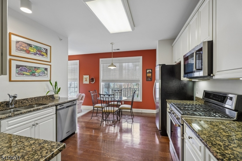 The Four Seasons - Residential