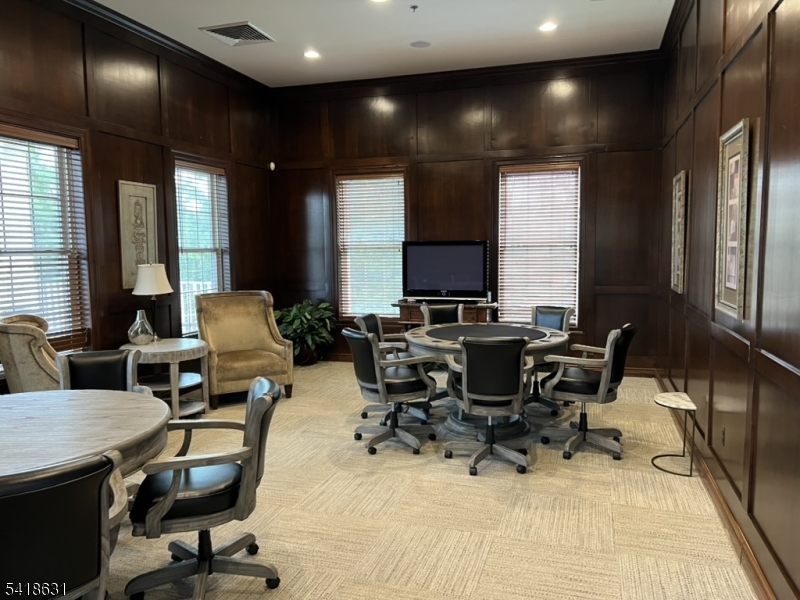 The Four Seasons - Residential