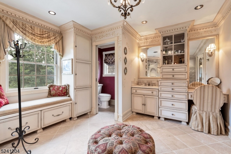 Teetertown Ravine - Residential