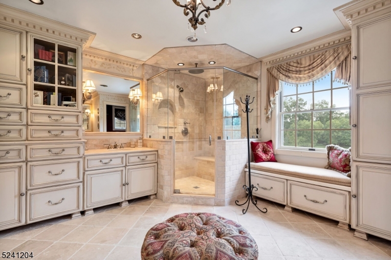 Teetertown Ravine - Residential