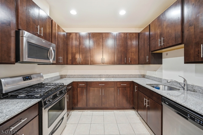 Cedar Woods/Piscataway - Residential