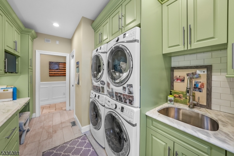 Pines Lake - Residential