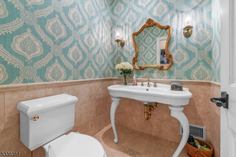 Pines Lake - Residential