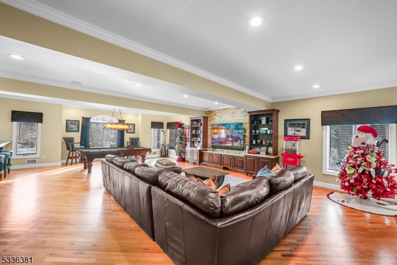 Pines Lake - Residential