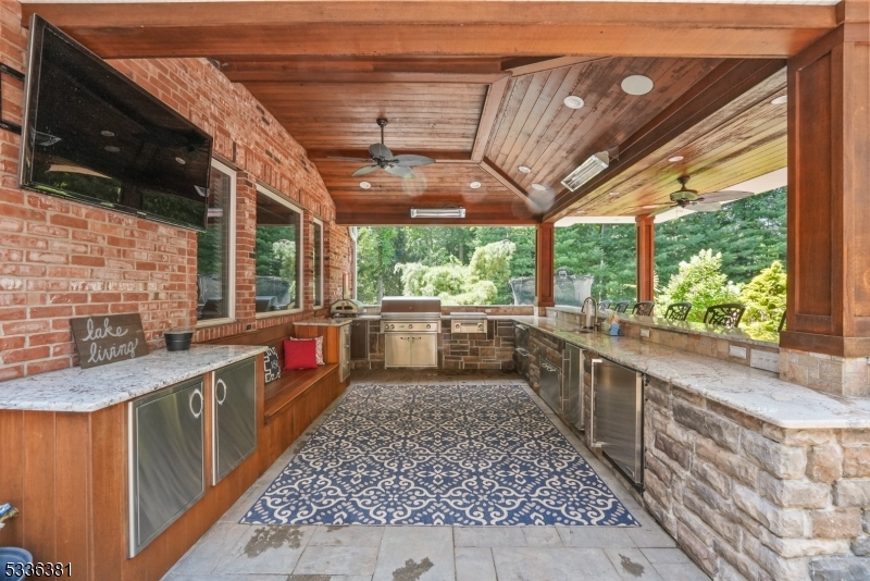 Pines Lake - Residential