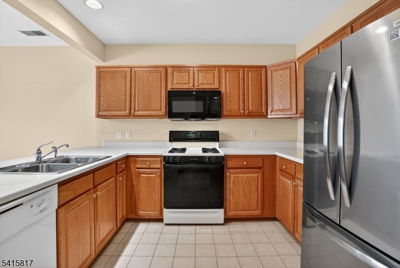 Fox Hills - Residential