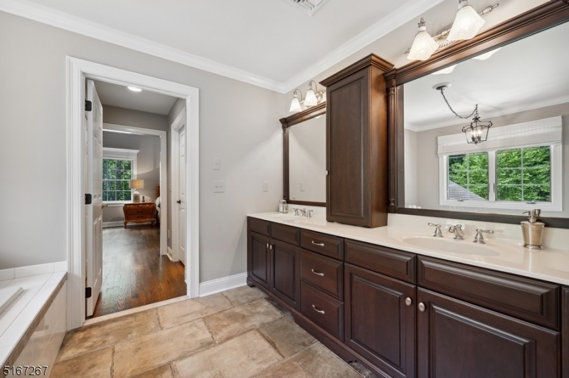 RIDGE RUN - Residential