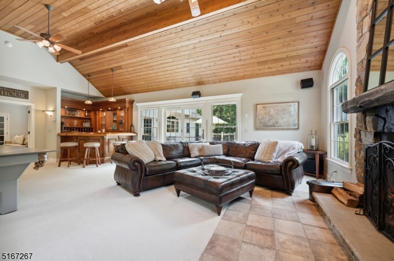 RIDGE RUN - Residential