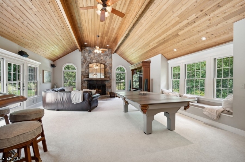 RIDGE RUN - Residential