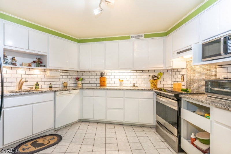 Shongum Lake - Residential