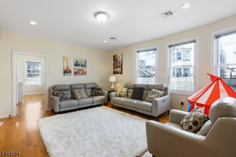 Ironbound - Residential Income