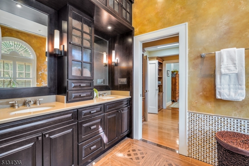 Oak Ridge - Residential