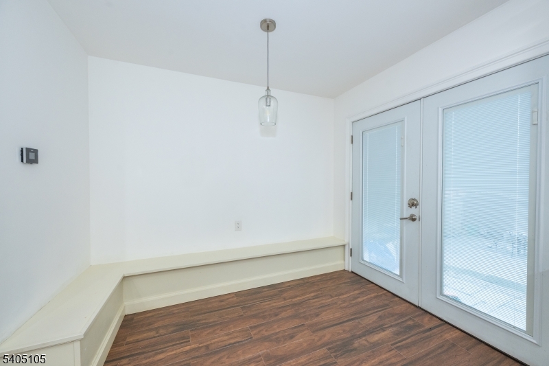 Library - Residential Lease