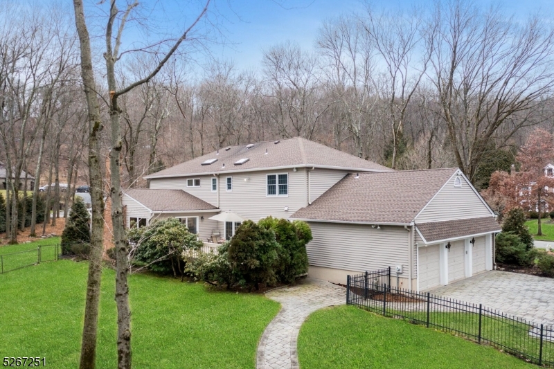 Lily Pond Estates - Residential