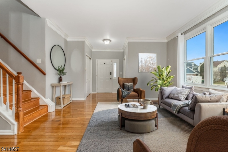 Greenwich Chase - Residential