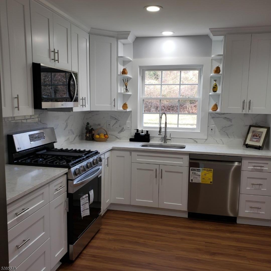 Chatham Twp., New Jersey 07928, United States, 4 Bedrooms Bedrooms, ,3 BathroomsBathrooms,Residential,Active,254328