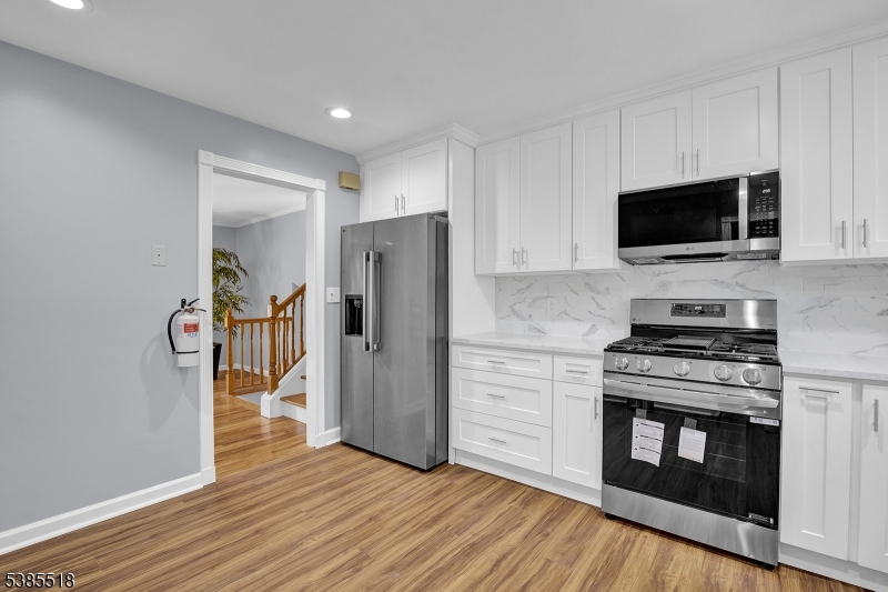 Chatham Twp., New Jersey 07928, United States, 4 Bedrooms Bedrooms, ,3 BathroomsBathrooms,Residential,Active,254328