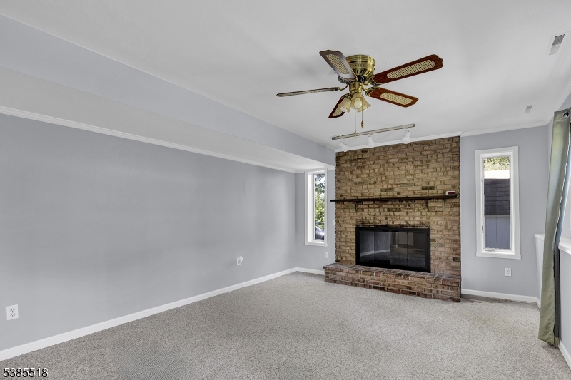 Chatham Twp., New Jersey 07928, United States, 4 Bedrooms Bedrooms, ,3 BathroomsBathrooms,Residential,Active,254328