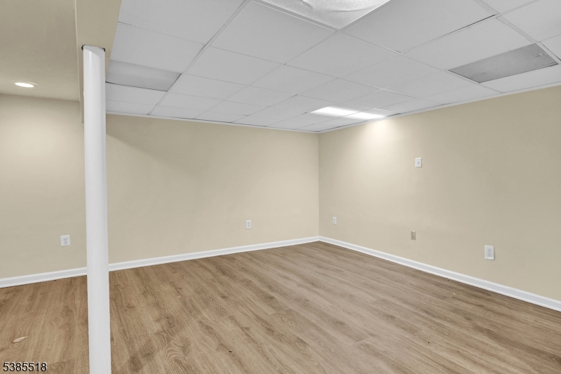 Chatham Twp., New Jersey 07928, United States, 4 Bedrooms Bedrooms, ,3 BathroomsBathrooms,Residential,Active,254328