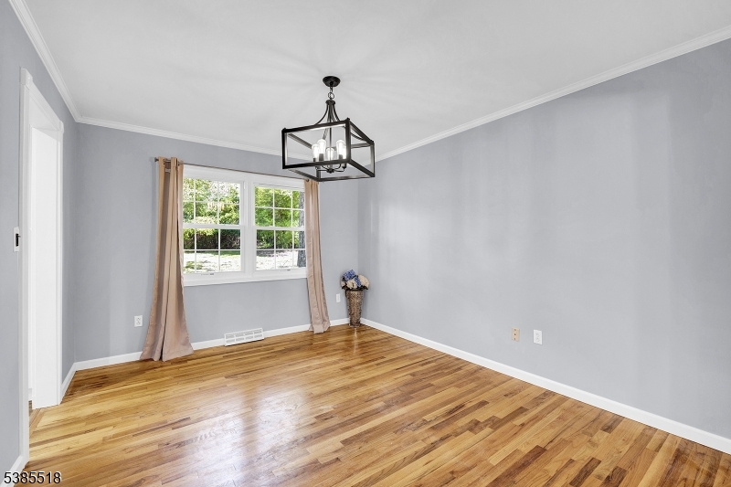 Chatham Twp., New Jersey 07928, United States, 4 Bedrooms Bedrooms, ,3 BathroomsBathrooms,Residential,Active,254328