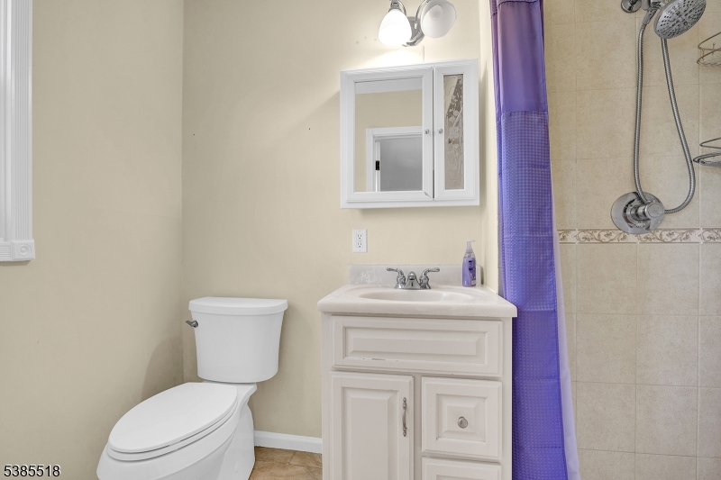 Chatham Twp., New Jersey 07928, United States, 4 Bedrooms Bedrooms, ,3 BathroomsBathrooms,Residential,Active,254328