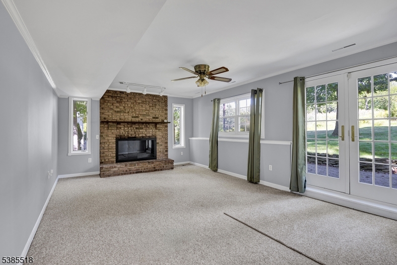 Chatham Twp., New Jersey 07928, United States, 4 Bedrooms Bedrooms, ,3 BathroomsBathrooms,Residential,Active,254328